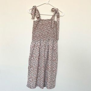 ❗️SOLD❗️Sadie & Sage Floral Print Smocked Daytime Dress Size S